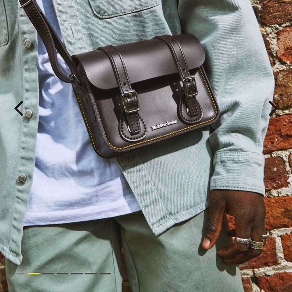 Dr Martens 7 INCH LEATHER CROSSBODY BAG